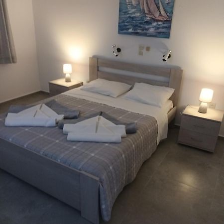 Holidays In Paros Алікі Екстер'єр фото