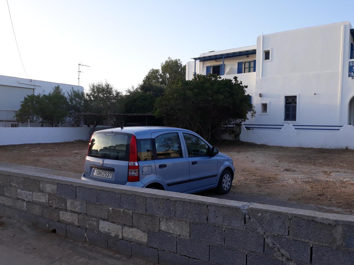 Holidays In Paros Алікі Екстер'єр фото